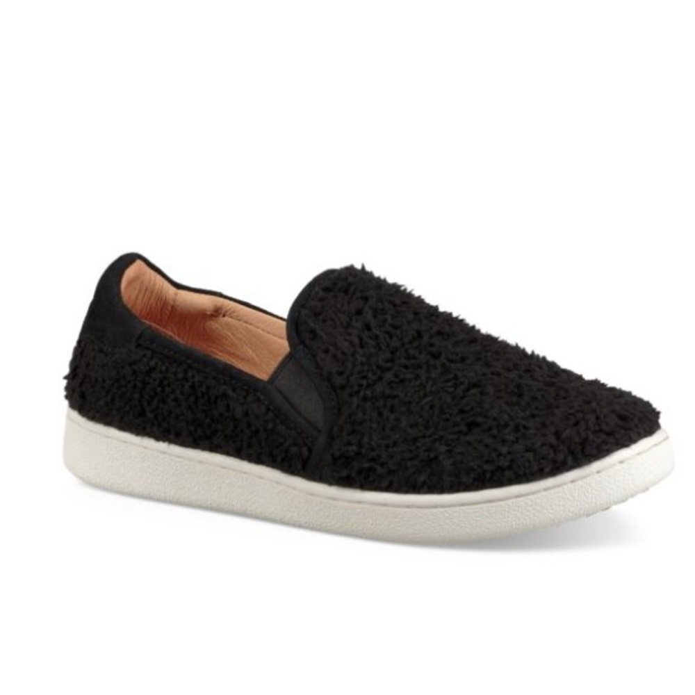 UGG Ricci Shearling Slip-On Sneakers